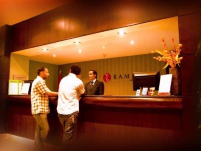 Ramada Hotel & Suites アンマン エクステリア 写真